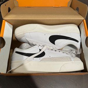 Nike Women's Blazer Low Platform